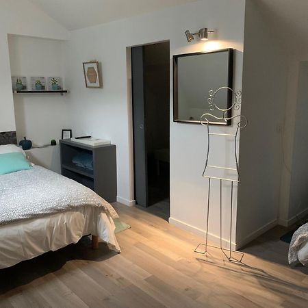 Le Clos De La Tour Bagian luar foto